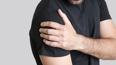 patient requiring frozen shoulder treatment in Sacramento