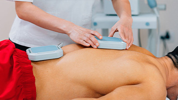 patient getting pemf therapy in Sacramento, CA