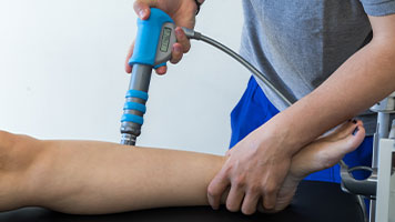 patient getting shockwave therapy in Sacramento, CA
